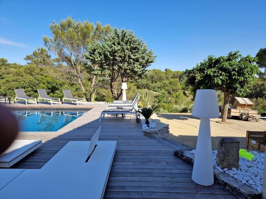 Magnifique Villa De Luxe Au Coeur De La Garrigue Nîmes Eksteriør billede